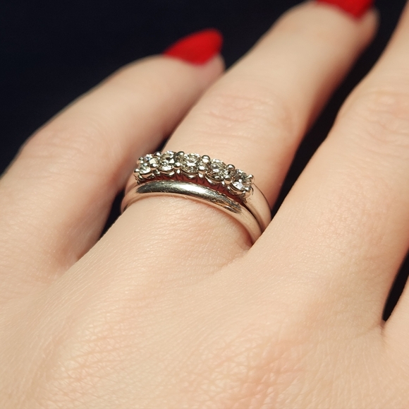 Wedding / Anniversary Ring Set - Picture 9 of 16